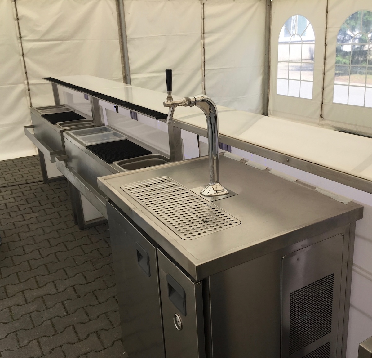 Mobile bar – beer station